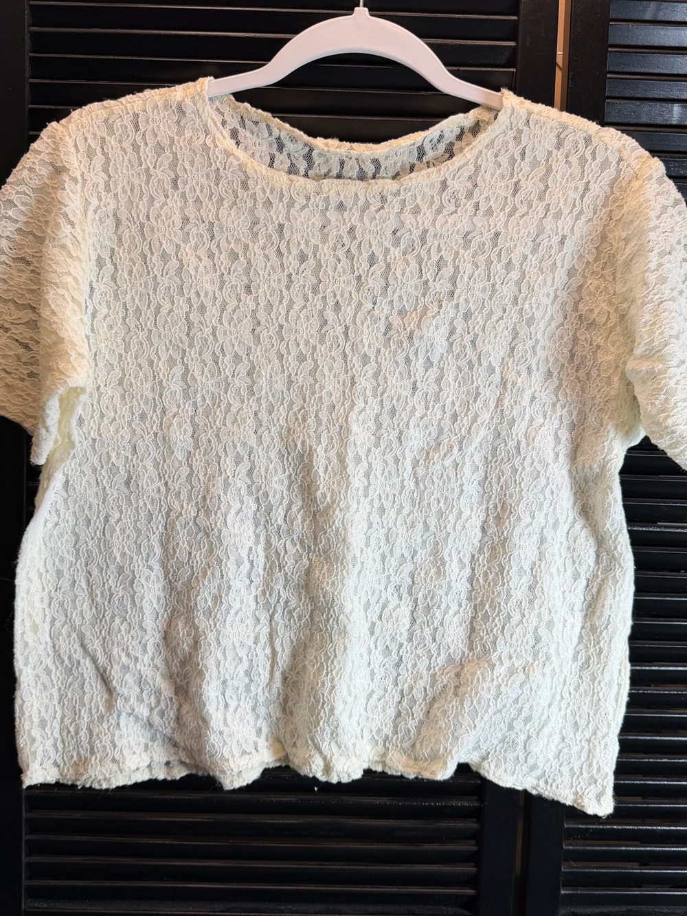 Women's Cream Lace Short Sleeve Top